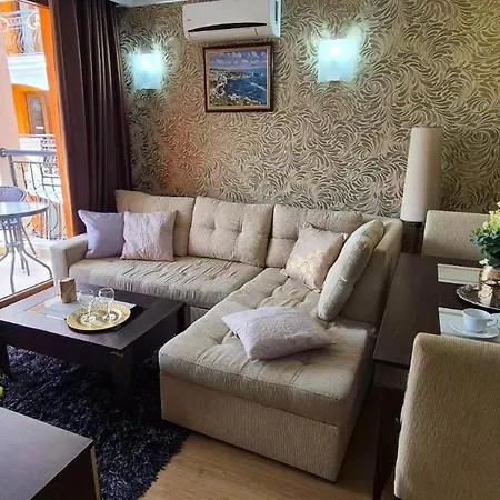 Patrick's - Harmony Palace アパート サニービーチ