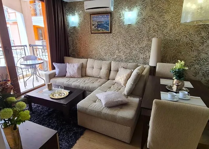 Patrick's - Harmony Palace 公寓 阳光海滩